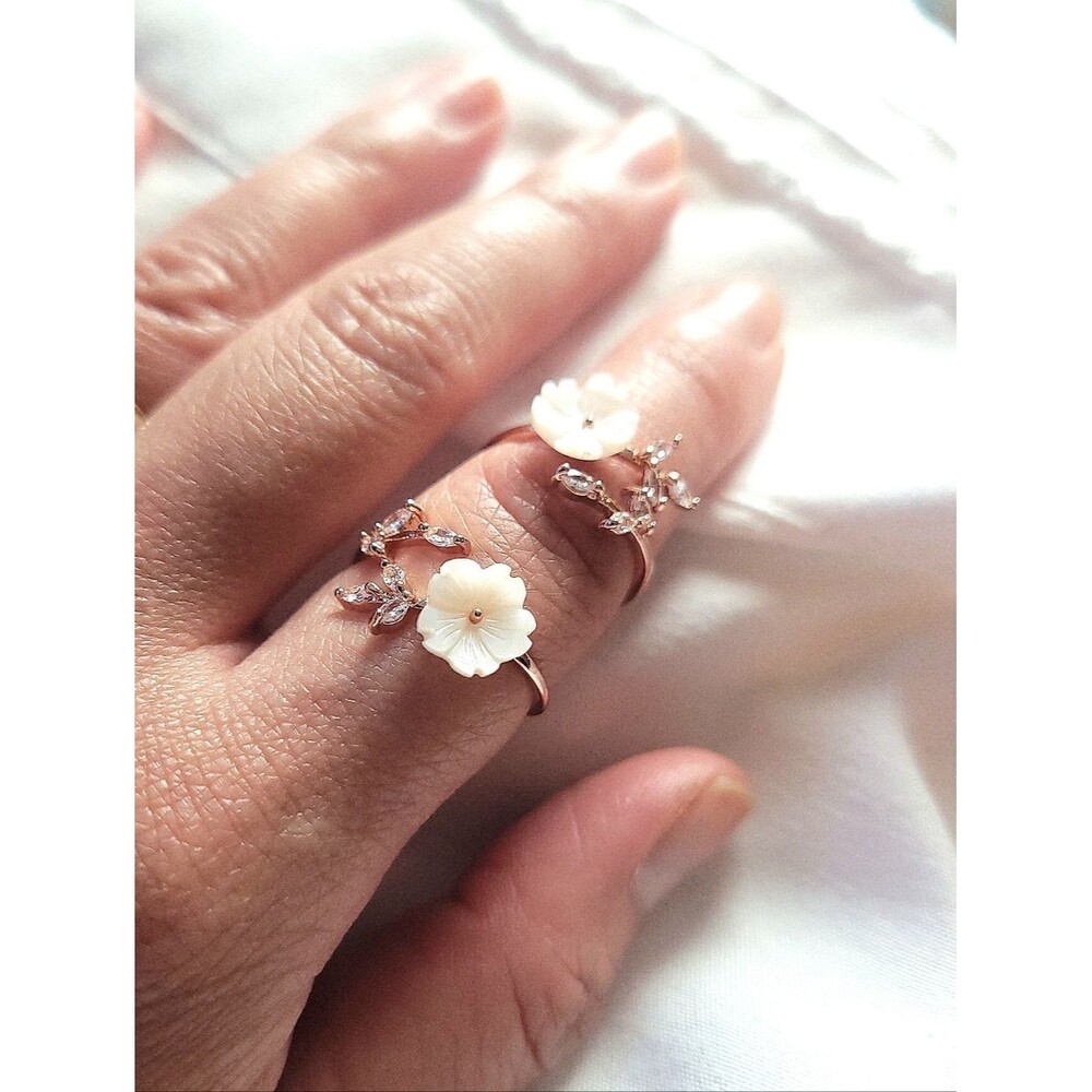 💎NEW💎 GOLD PLATED CHERRY BLOSSOM  RING